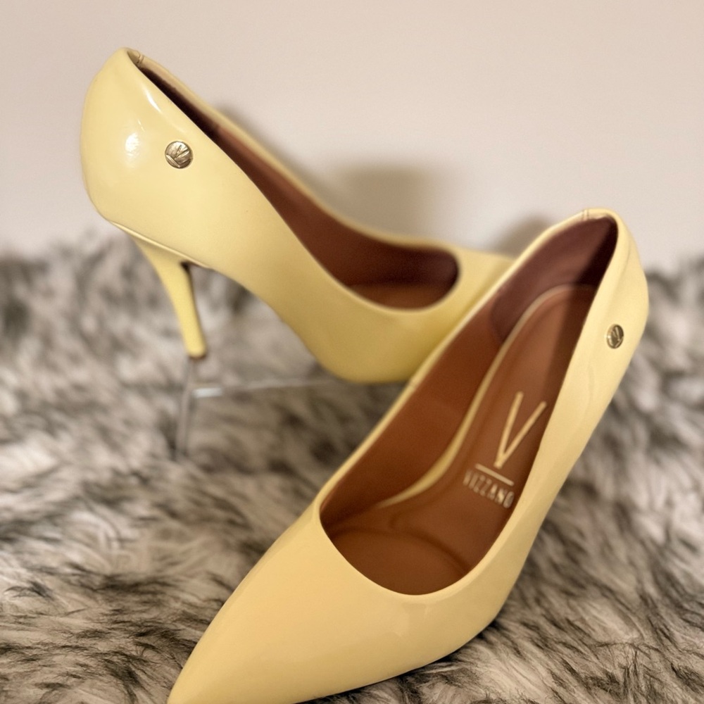 Vizzano Lemon Patent Pointed-Toe Stiletto Pumps